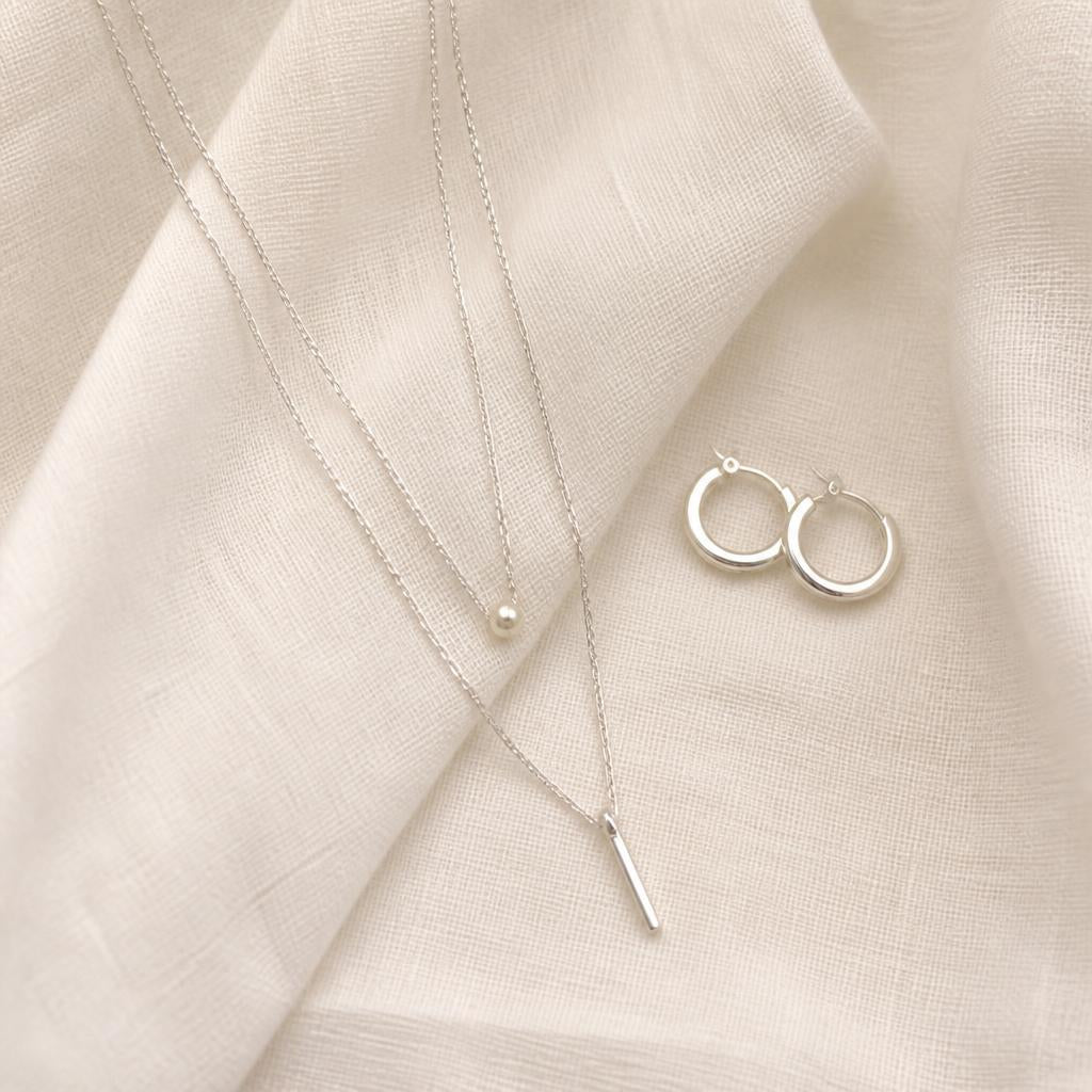 Minimal silver jewelry set